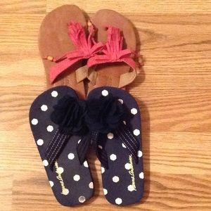 Two pairs Hanna Anderson flip flops